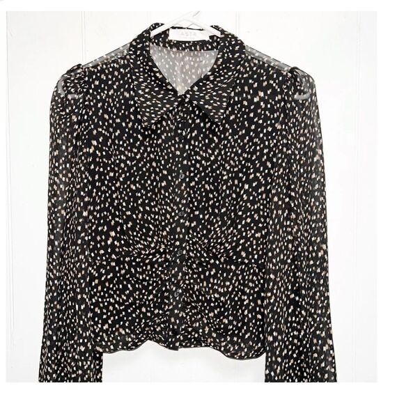 ASTR The Label Geo Print Button Down, Cropped, Ruched Mid Section, Size XL NWT - Picture 3 of 8